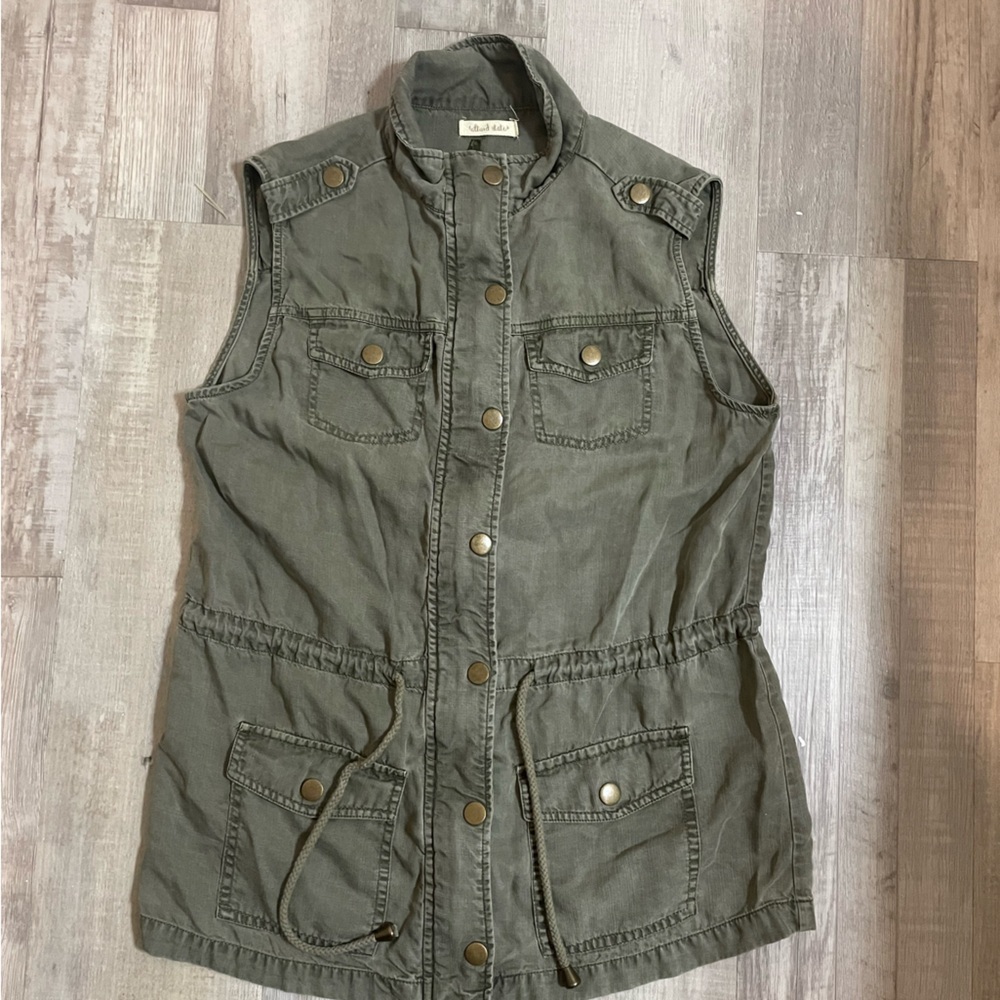 Altar'd State Olive Utility Vest